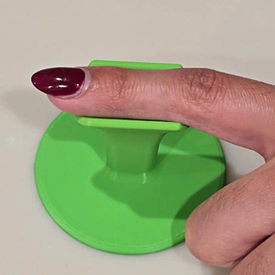 Nail Art Držák prstu Plastový manikúrní stojánek s širokou základnou Stabilní podpora prstu pro aplikaci gelových akrylových nehtů