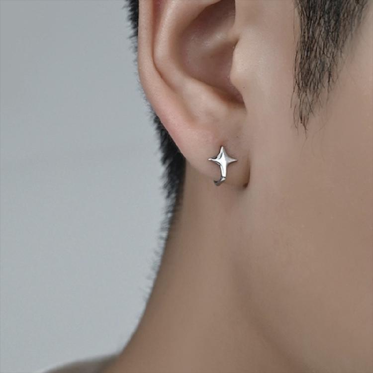 Chic Star Ear Gripper Ear Bone Cuff Unique No Piercing Ear Clip for Fashionistas