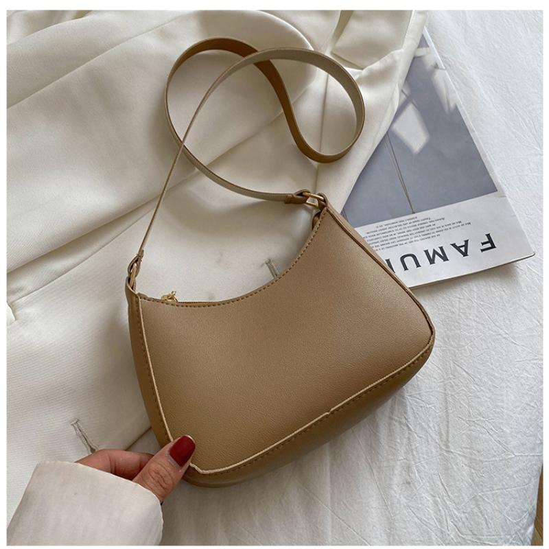 Women's Retro Leather Handbag with Adjustable Strap In Solid Colors