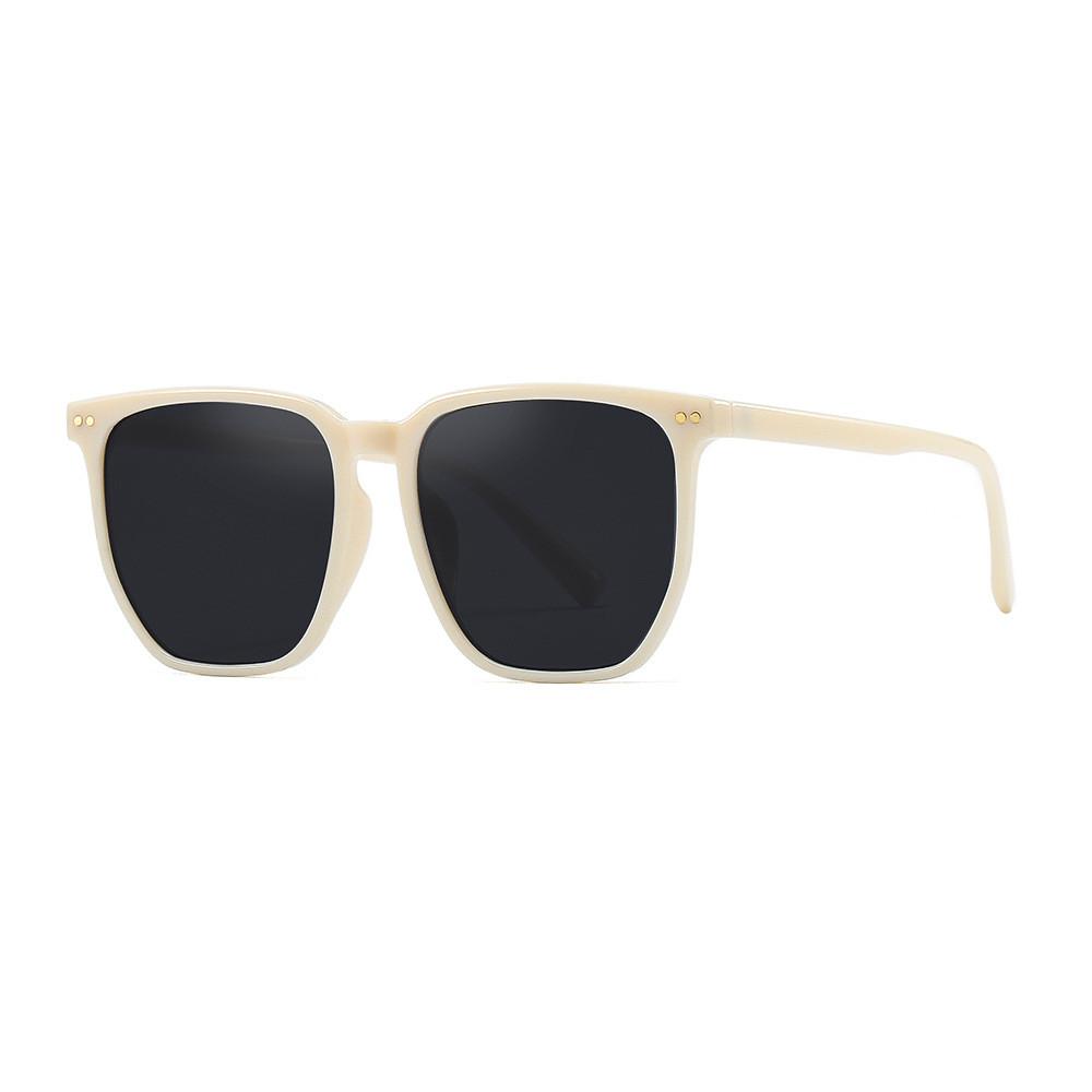 Pink Eyewear With Polarized Uv400 Fullframe Pc Lenses For Fashion And Sun Protection