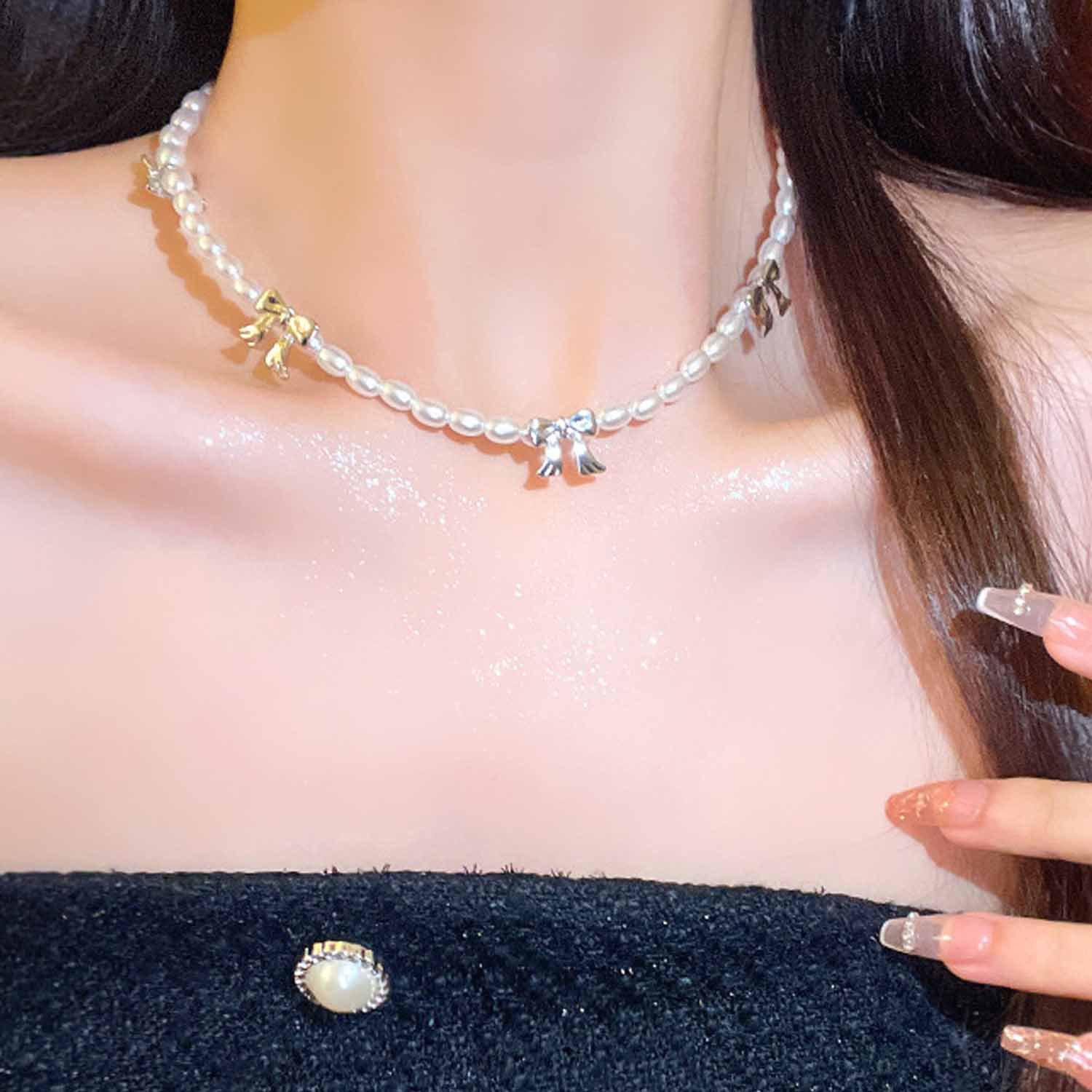Trendy Pearl Heart Pendant Necklace: Stylish High-End Clavicle Chain for Women