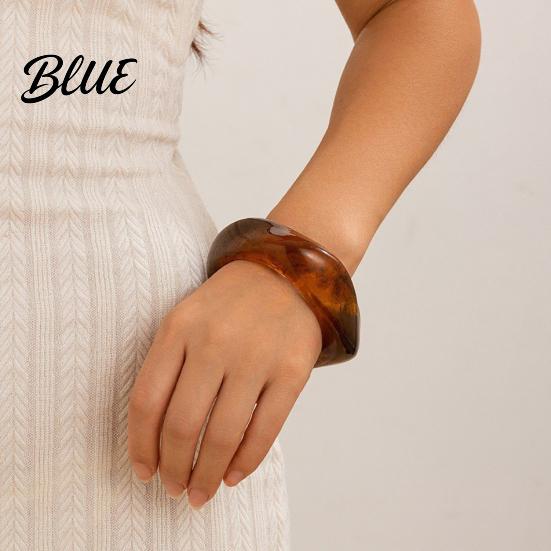 Eco-friendly Resin Bracelet Translucent Bracelet Exaggerated Irregular Shape Retro Lightweight