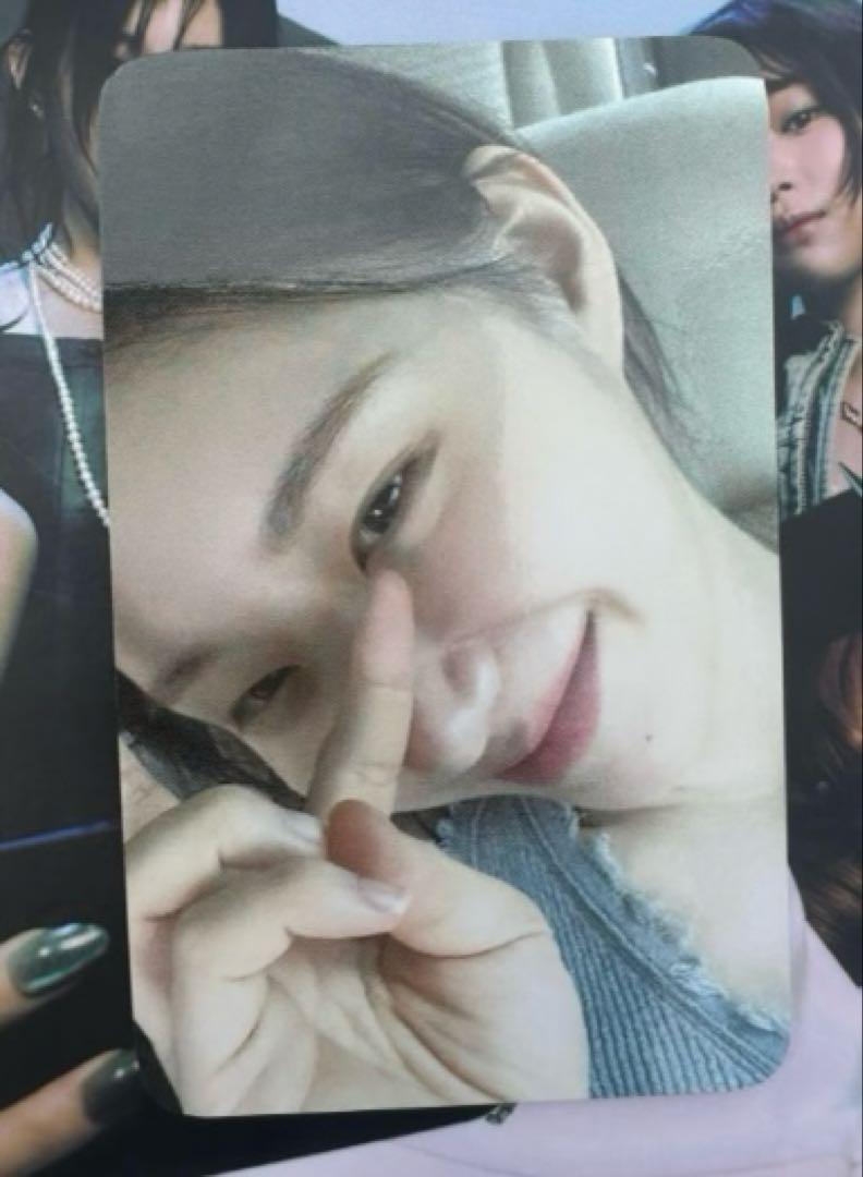 

[USED] ITZY Chaeryeong GWBG Sanok Pre-recorded Limited Trading Card 2