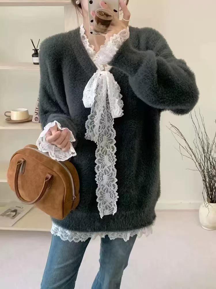 

Вязаный свитер из искусственной норки с кружевной вставкой и V-образным вырезом - Женский свободный осенне-зимний тренд в ленивом стиле One Size: 80-135 серый