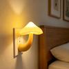 Nachtlampje Paddestoelvorm LED Nachtlampje Stekkeradapter Zacht Warm Licht Decoratieve Verlichting voor Kinderkamer Slaapkamer