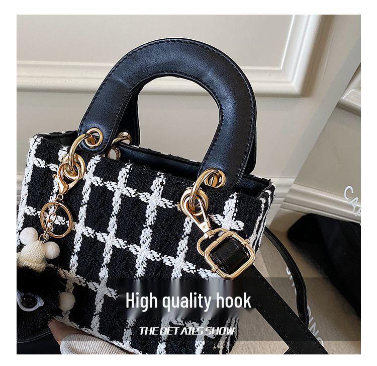 Zzzz Sense Damen Tweed Umhängetasche - Lady Di 2024 Frühling/Sommer Kollektion, Nischendesign, Kleine quadratische Handtasche.