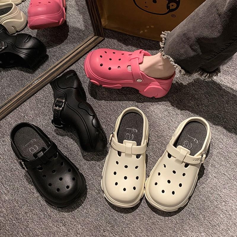 Women's Hole Shoes Thick Sole Slippers  Indoor Anti Slip Thick High Heels Sandals Summer Slippers Outdoor Beach Sandals