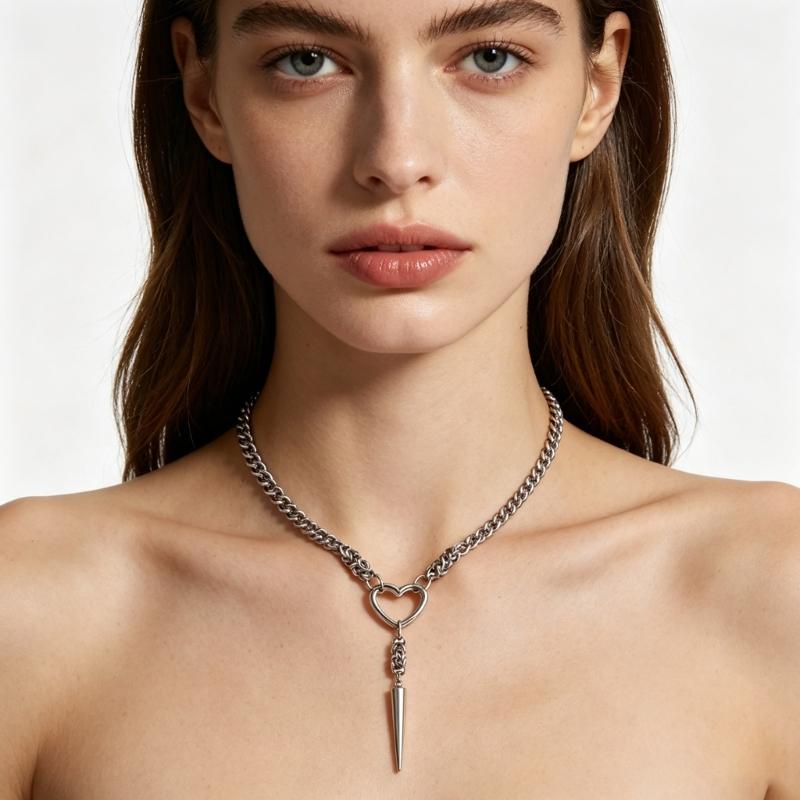 Fashionable Love Rivet Pendant Necklace Lightweight Titanium Steel Chain Unisex Accessory Heart Shaped Spikes Neckchain