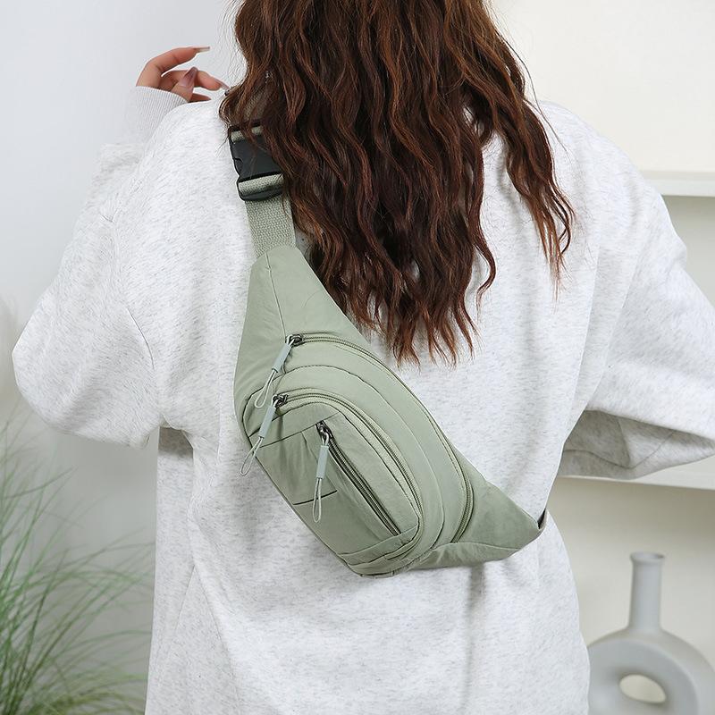 Stylish Women's Fanny Pack Large Capacity Multi-layer Portable Outdoor Breast Bag Wear-resistant Simple Sports Messenger Mobile
