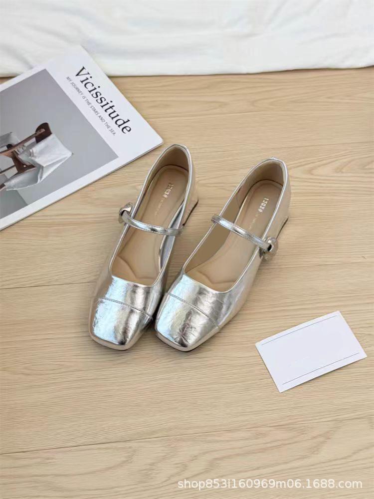 

French temperament square head small leather shoes 2025 summer new thick heel silver middle heel with Mary Jane single shoes women 40 срібний