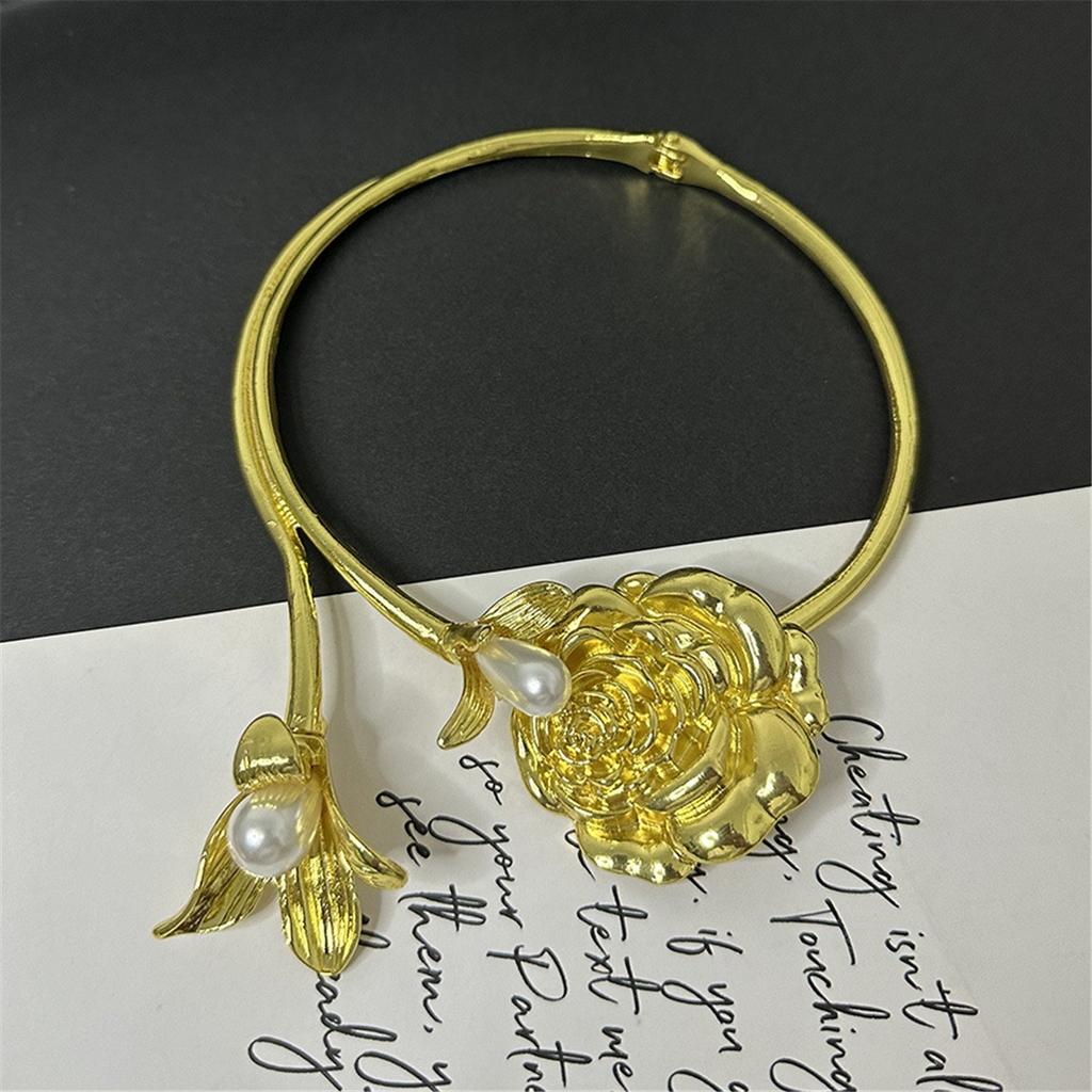 Tooxika Heavy Industry Exaggerated Three-dimensional Pearl Flowers Camellia Collar Light Luxury Necklace Accessories For Women