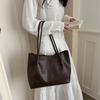 Spring new bag women's fashion soft leather versatile commuter tote bag large capacity shoulder armpit bag