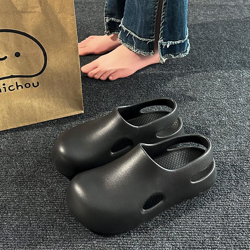 Cold Slippers with Toe Caps for Women, Anti Slip and Cute Thick Soled, Suitable for Summer Beach Wear