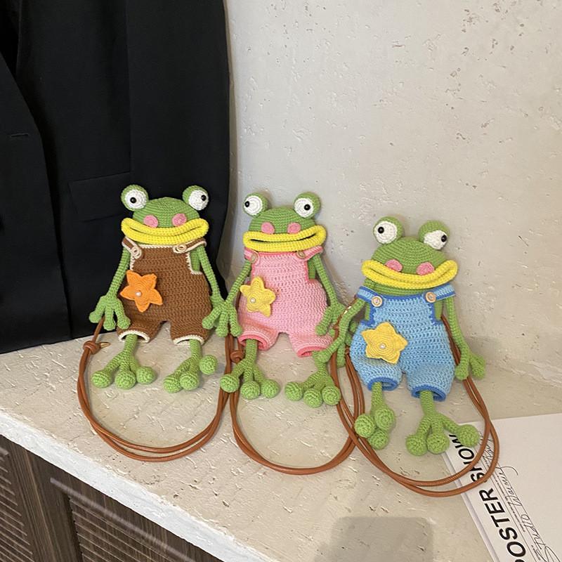 Childrens Cartoon Knit Crossbody Bag With Frog Exterior Design For Daily Use