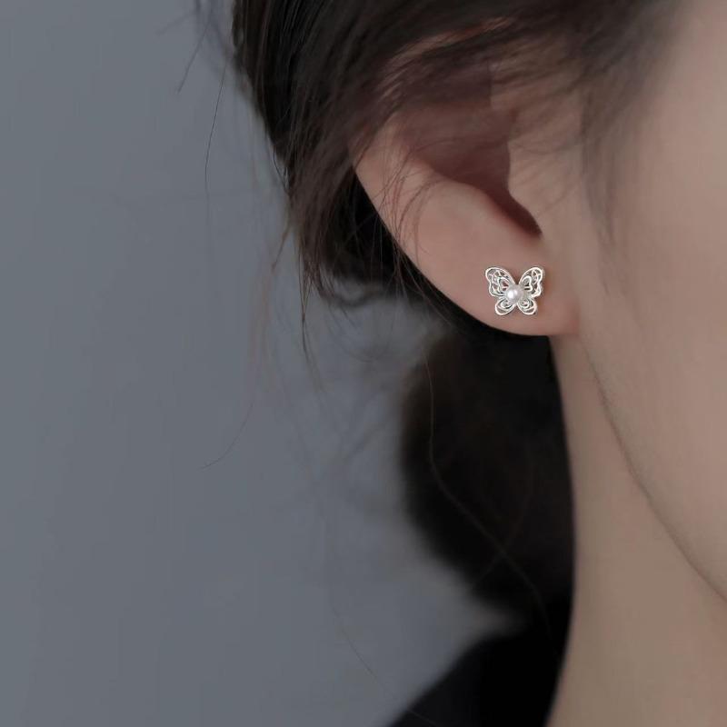 Butterfly Stud Earrings - Niche Earrings with An Elegant Touch for Women's Jewelry.