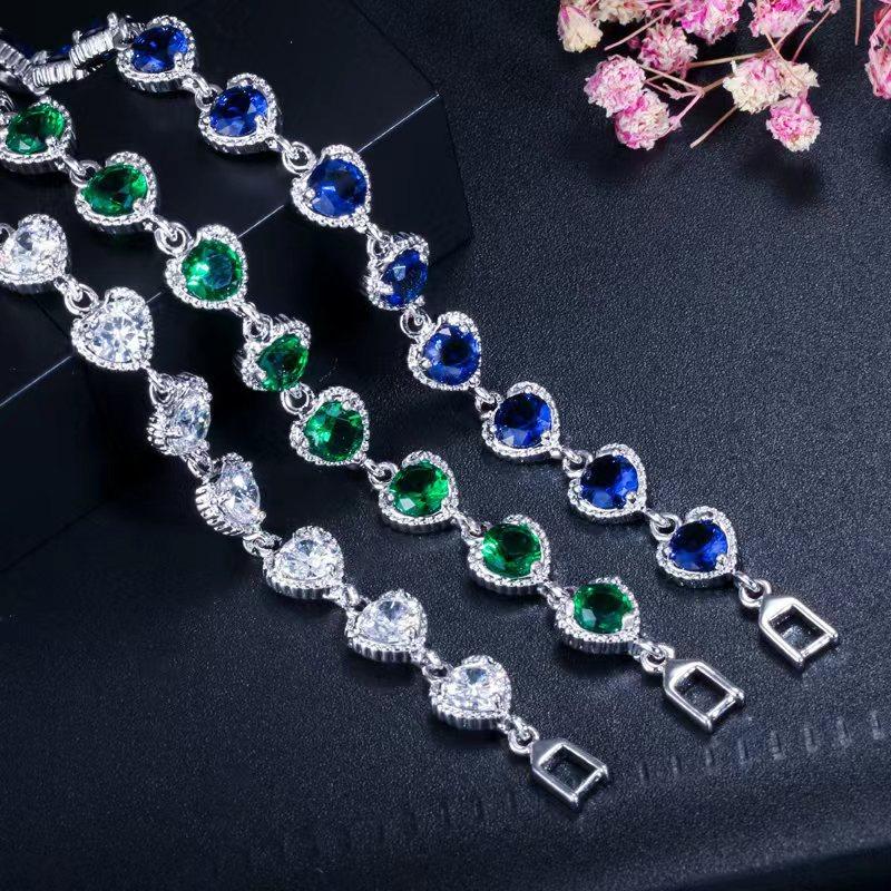 Braccialetto da Donna con Catena e Strass di Cristallo a Forma di Cuore per Gioielli Accessori Quotidiani da Festa