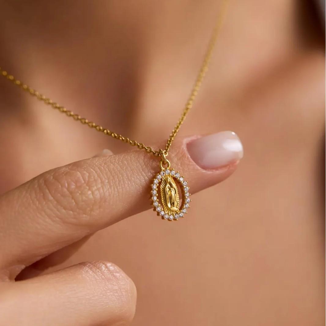 S925 Sterling Silver Jesus Pendant: Luxury Retro Clavicle Necklace 925 Silver
