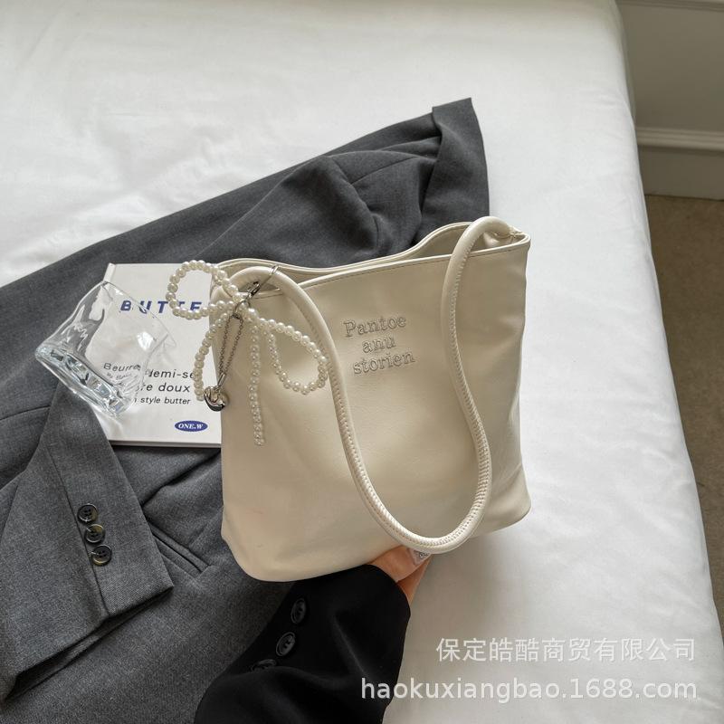 Silver Bag Women's 2025 New Trendy Fashion Popular High-end Shoulder Bag Red Super Fire Commuter Bucket Bag