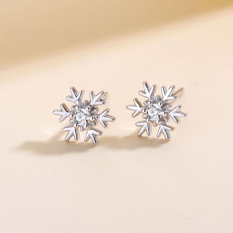 

S925 Sterling Silver Blue Zircon Snowflake Stud Earrings - Versatile & Elegant Women s Christmas Jewelry 925 Sterling Silver