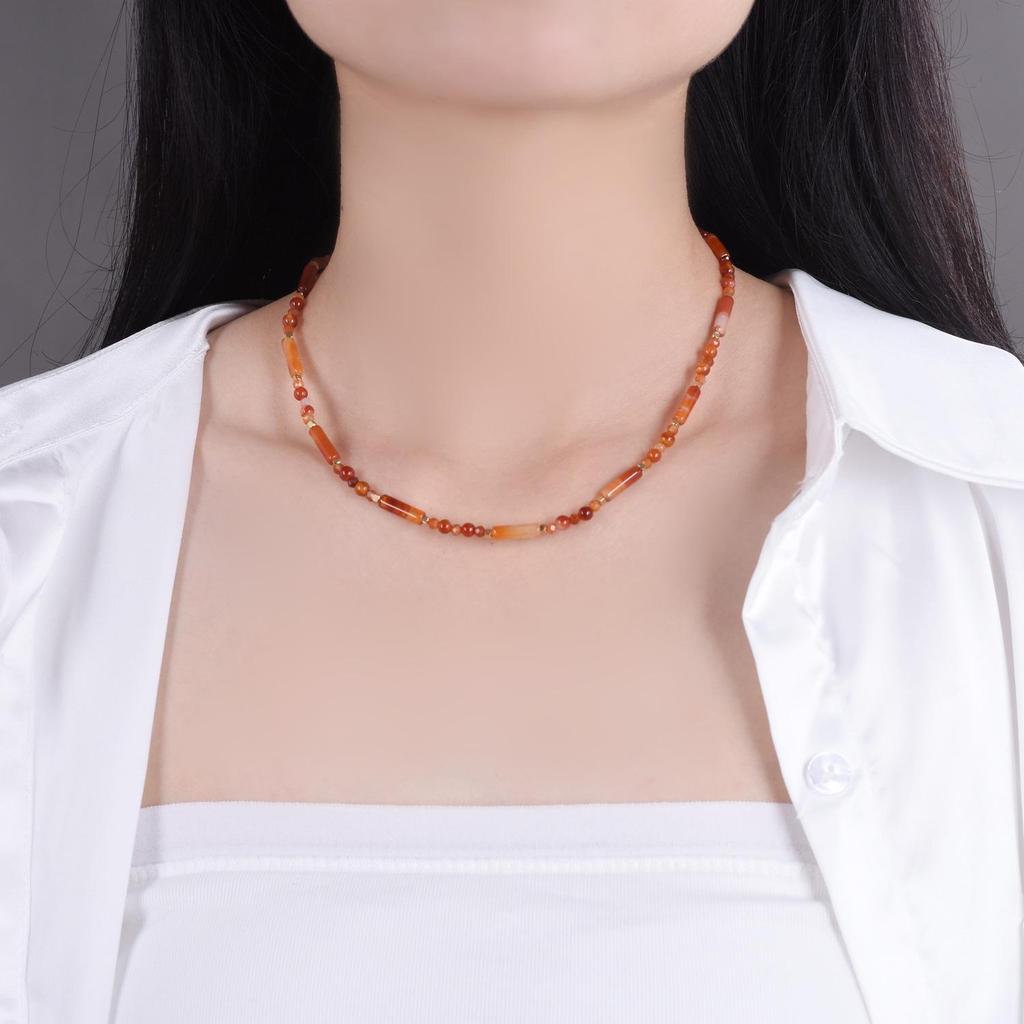 Chic Nanhong Stone Necklace: Women's Luxurious, Stylish, Versatile Choker with High-End Ancient Charm