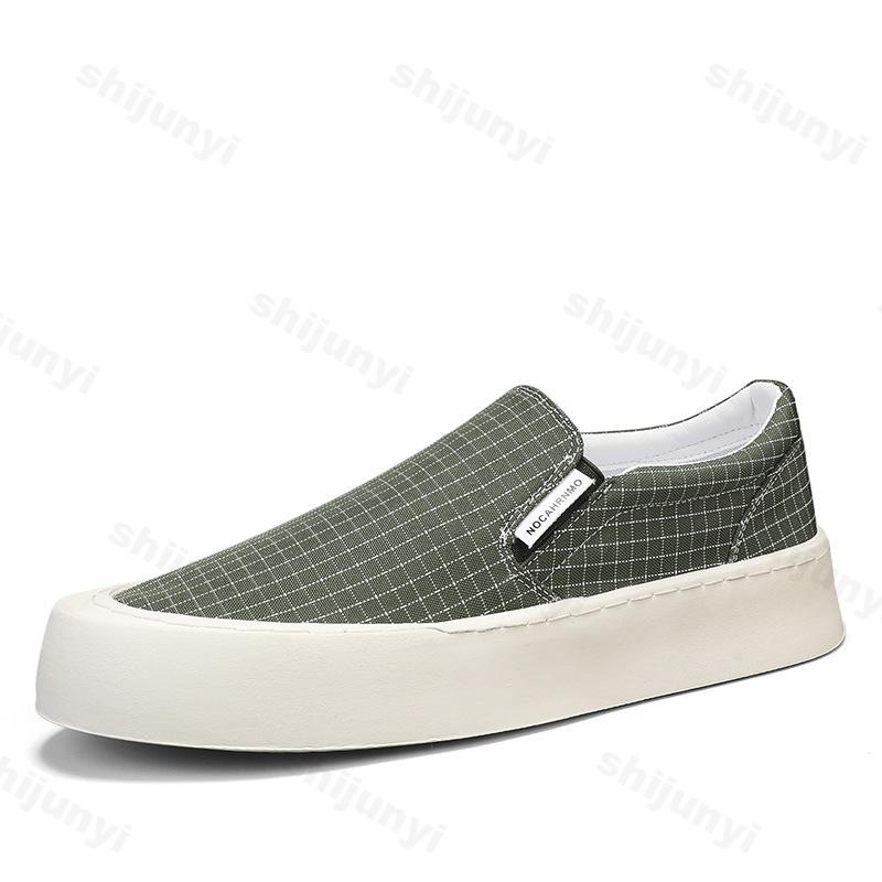 Fashion 2025 Spring New Men's Low Cut Thick Soled Canvas Shoes Slip on Fashion Trend Comfortable Lightweight Non slip Platform sneakers