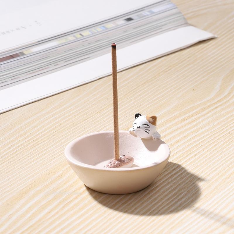 Cute Incense Stick Burner Ash Catcher Incense Holder Aromatherapy Plate Resin Rabbit Puppy Ornament for Home Spa Decoration
