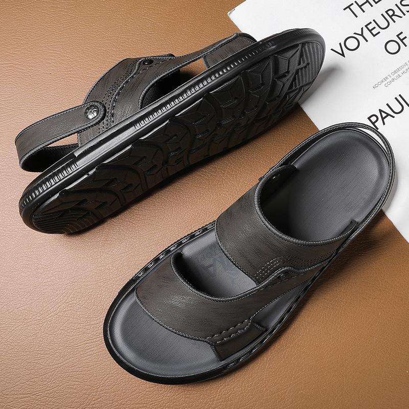 Sandals Men's New Summer Breathable Driving Sports and Leisure Beach Shoes Non-slip and Wear-resistant Lightweight and Comfortable Slippers