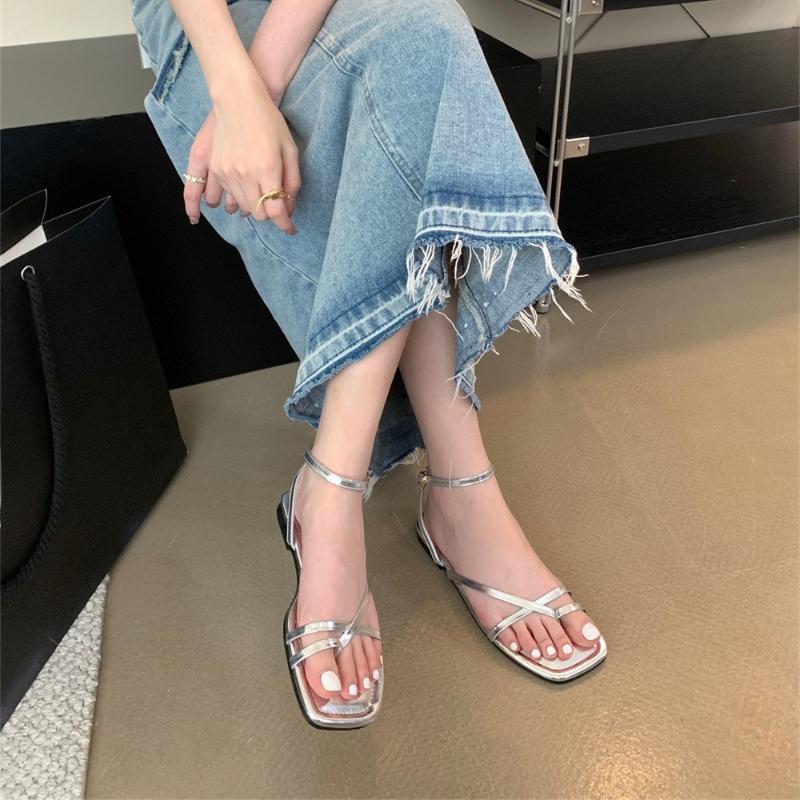 Fashion Fashion Elegant Narrow Band Clip Toe SandalsShoes 2025 New Summer Gladiator Women Shoes Ladies Comfort Flats Beach Sandalias
