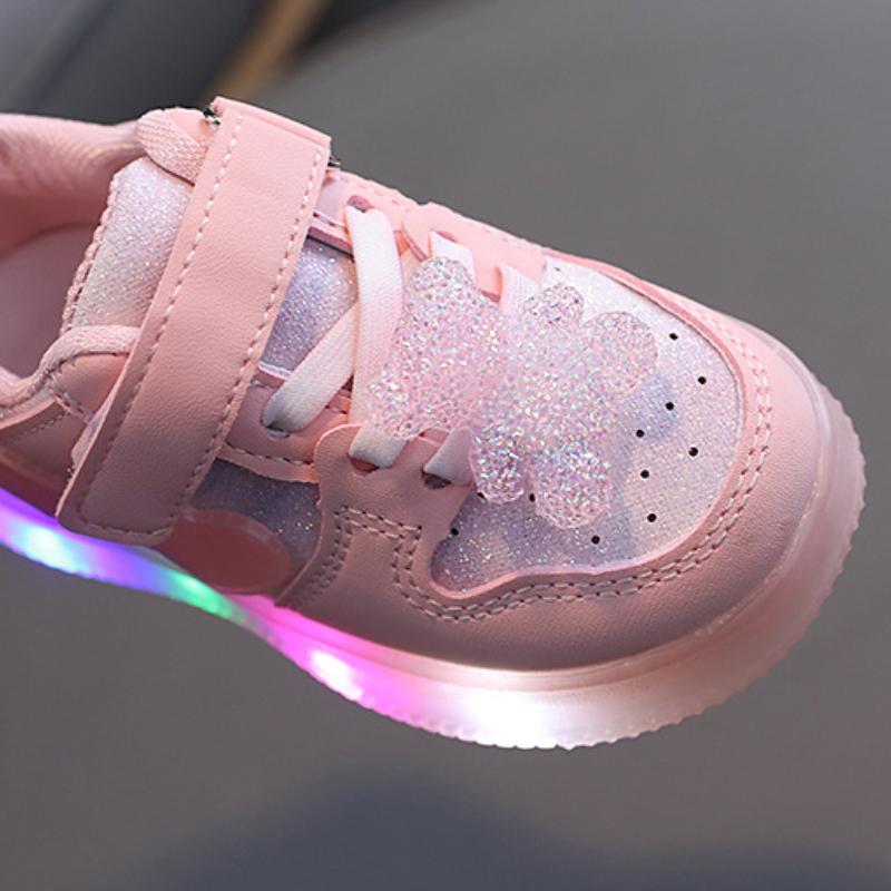 Scarpa da ginnastica per bambini Primavera Nuova Moda Comfort Scarpa da ragazza Versatile Suola Morbida Luce LED Scarpa da ragazza Carina Antiscivolo Raffinata Scarpe Casual