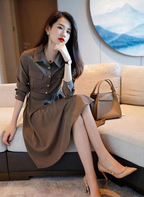 Vestido camisero con cinturón