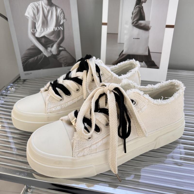 Fashion New Design Black Men's Canvas Shoes Low Cut Platform Skate Shoes For Men Fashion Lace-Up Vulcanize Shoes For Men zapatos de lona