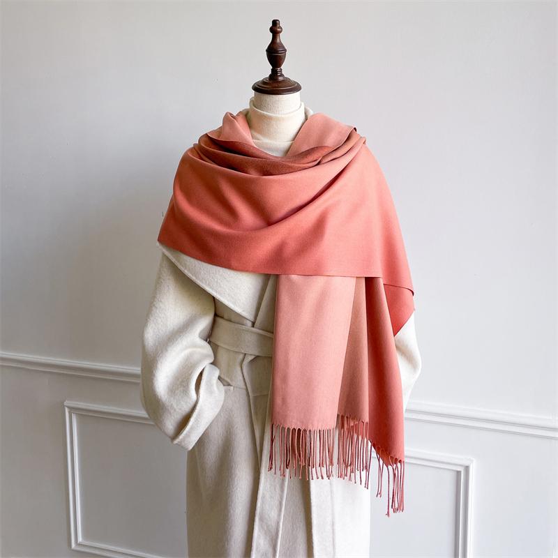 Luxury Winter Cashmere Scarf Women Gradient Handkerchief Warm Pashmina Female Shawl Wrap Soft Pareo Bufanda Winter Hijabs Stole