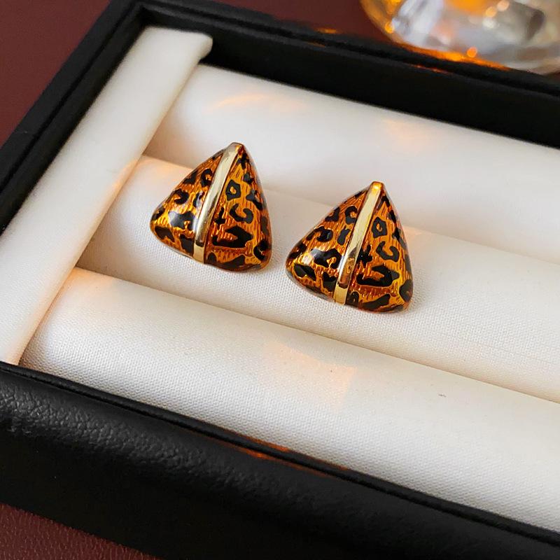 Geometric Leopard Print Heart Flower Stud Earrings - Retro & Versatile Luxury for Women