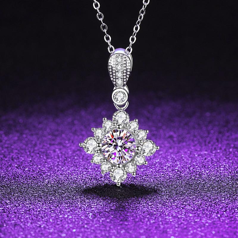 6.5mm Ornate Sunflower Halo Moissanite Pendant Necklace S925 Sterling Silver For Women