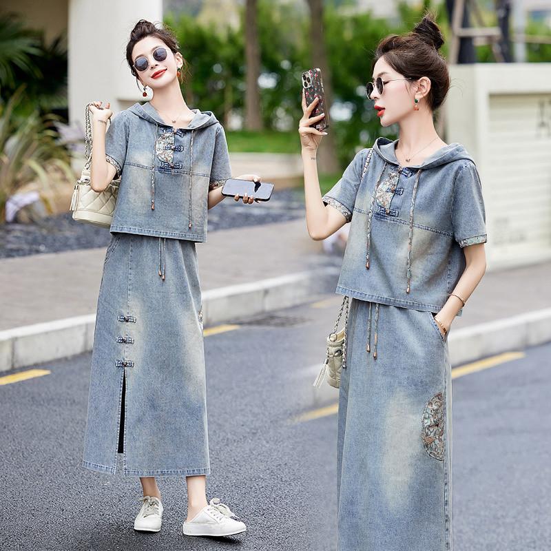 Traje de mezclilla con capucha bordado retro de verano para mujer