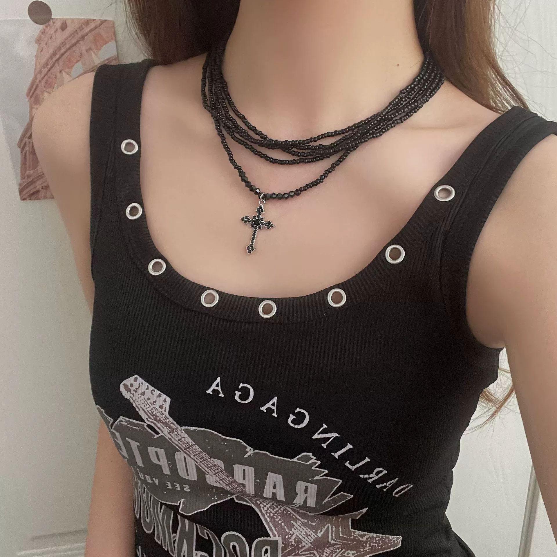 

Y2K Темная Яби Герл Многослойное Черное Ожерелье с Бусинами и Крестом Летучей Мыши - Сладкий, Крутой Аксессуар