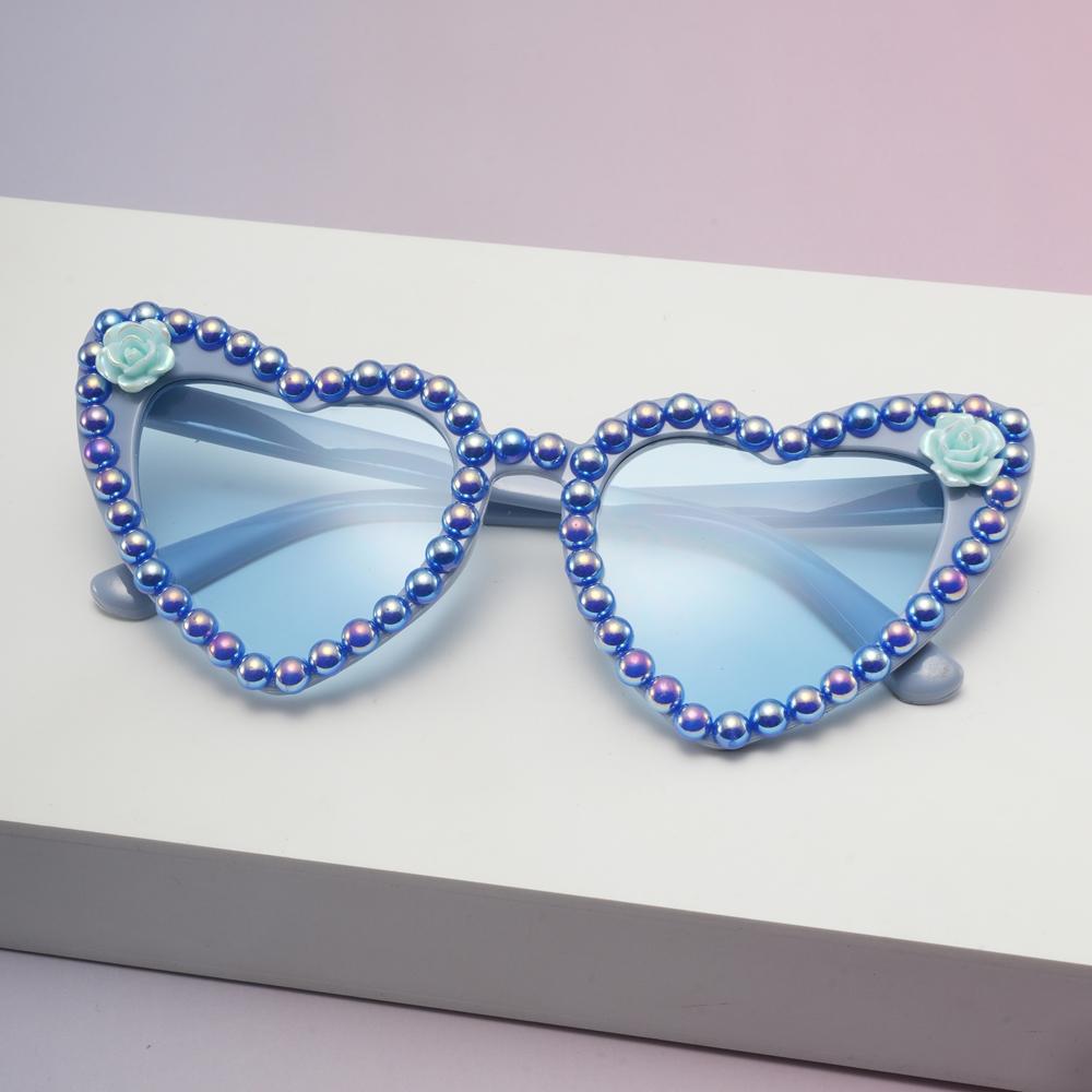 Women Sweet Romantic Heart-shaped Pearl Floral Sunglasses Perfect Gift for Valentine's Day Girlfriend Birthday Gift