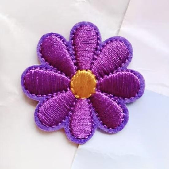 12Pcs Iron-on Flower Patches Cute Embroidered Daisy Applique Sew on Flower Applique for Clothing Jackets Bags Hats Jeans DIY Repair Decoration