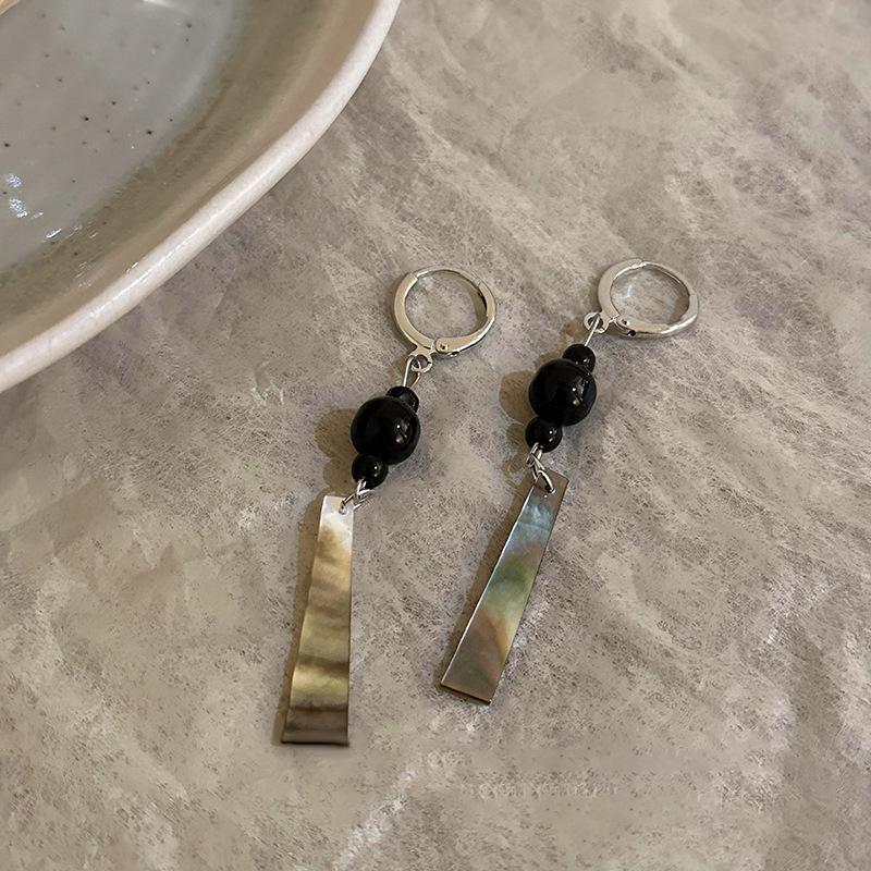 "Silver Needle Bamboo Fan Earrings: Butterfly Drop, Retro Fashion for Women"