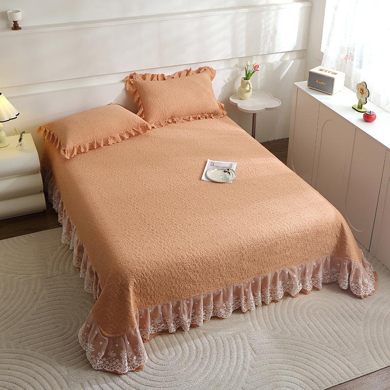 Spring and Summer Bedspread, Solid Color Lace Bed Cover, Three-piece Pillowcase, Bedspread, Large Bed Sheet, Bed Skirt Cover