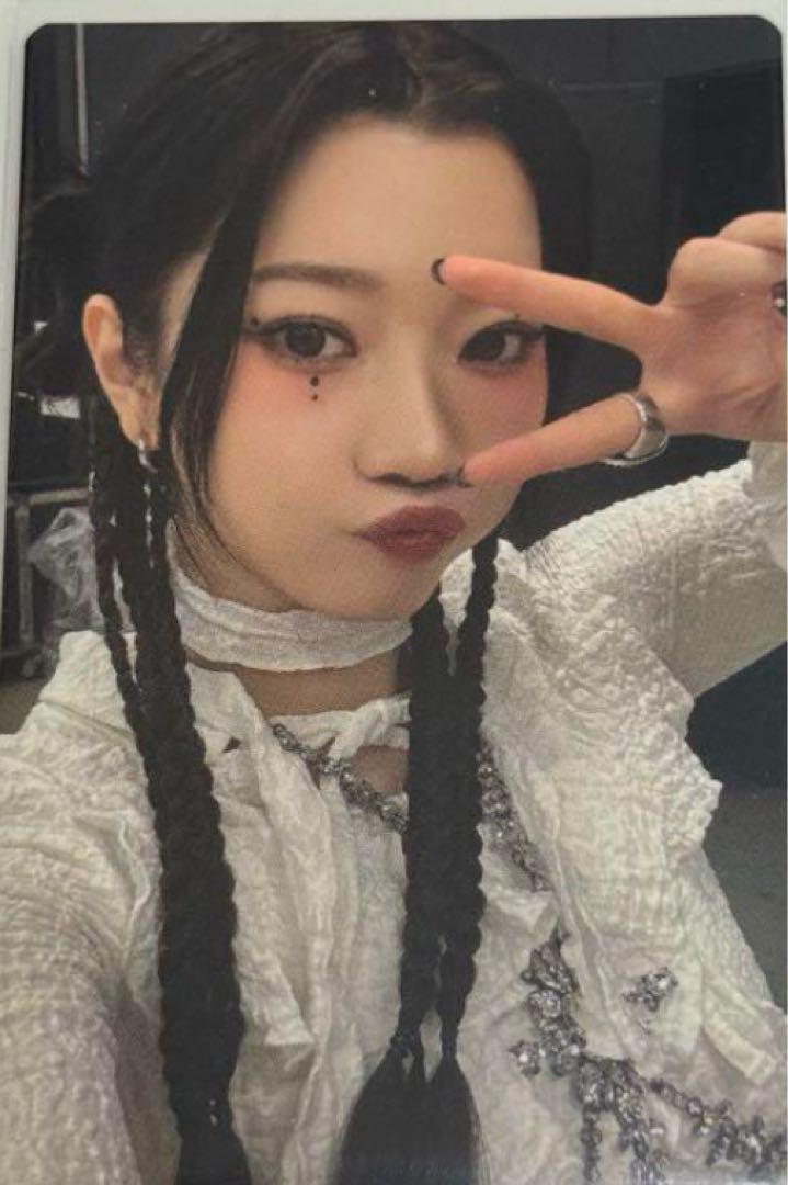 

[USED] IS:SUE RINO kcon online lottery trading card