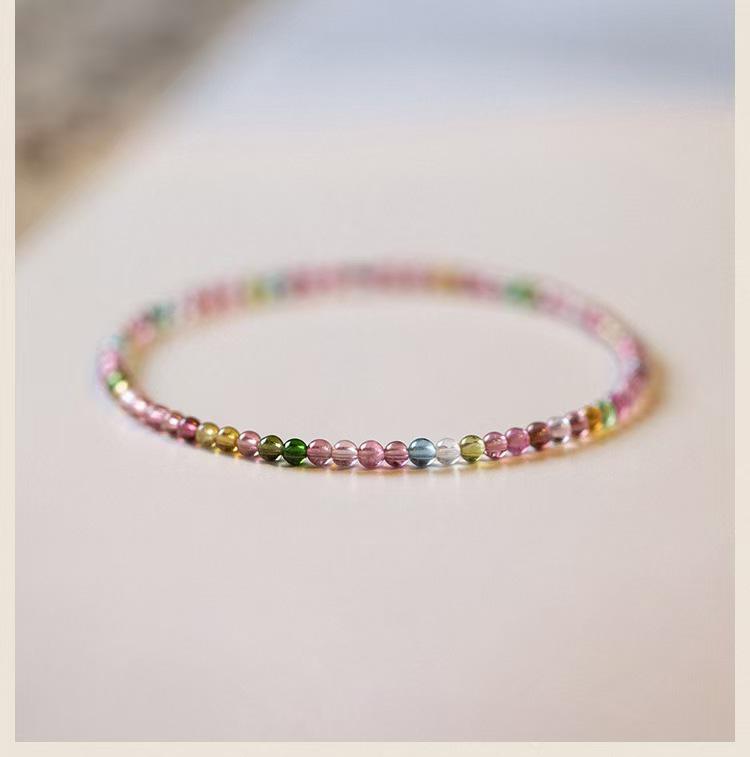 

Еластичний браслет з надтонких намистин райдужного турмаліну 2 мм – Ручна робота, Багатошарова текстура, Щасливий подарунок