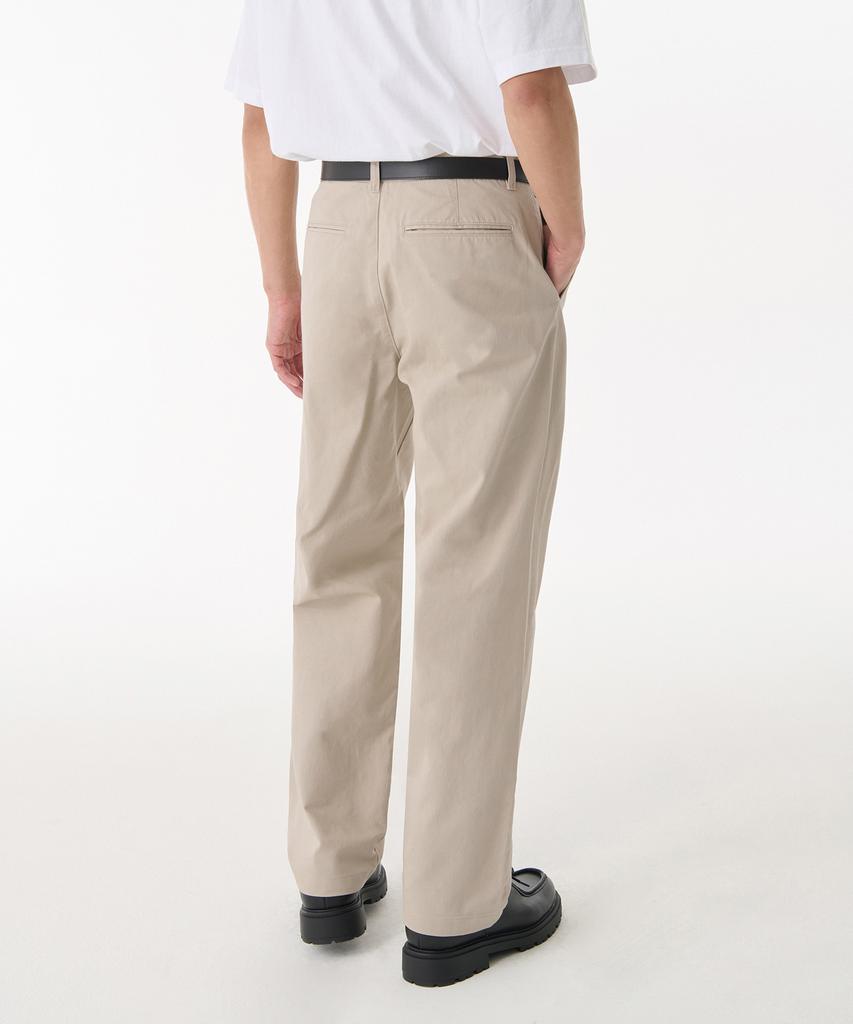 MUSINSA STANDARD Reverse One-Tuck Regular Fit Chino Pants [Light Beige]