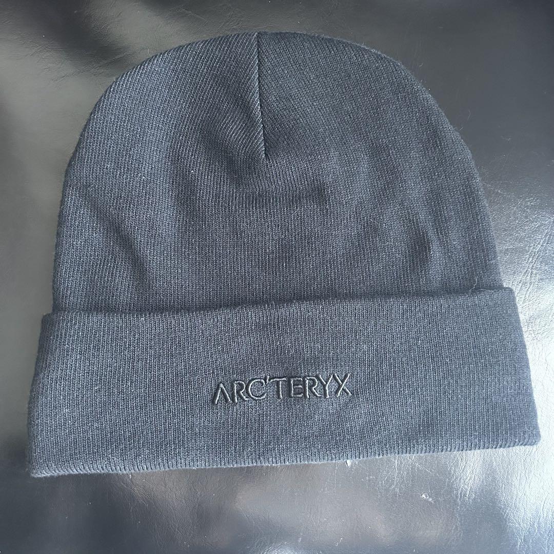 

[USED] ARC TERYX knit beanie