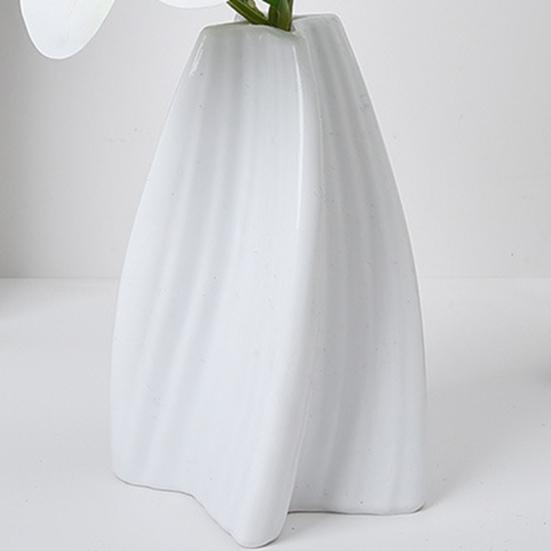 Nordic Flower Vase Decorative Modern Art Vase Shatterproof Flower Bottle for Flower Arrangement Living Room Home Decor