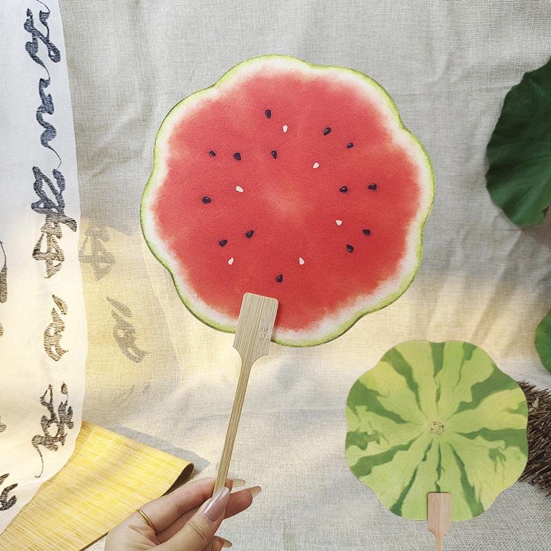 Ventilátor s potiskem melounu Melounový oranžový potisk Kulatý ventilátor s dřevěnou rukojetí Pro cestování v přírodě Kempování Lehký Pro léto