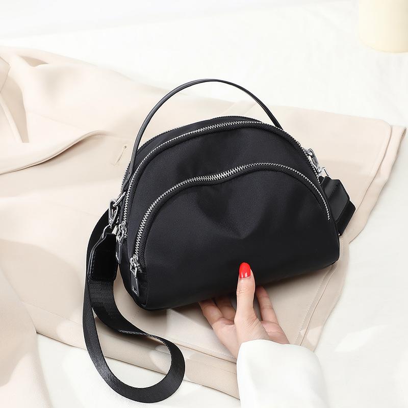 New Bags for Women's Versatile Trendy Breasts for Women's Bags for Fashion Texture Crossbody Bags Niche Single Shoulder Canvas Bags