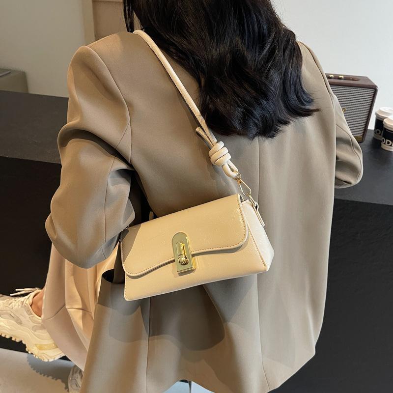 

Нишевая сумка под мышкой женская новая трендовая ретро маленькая квадратная сумка универсальная сумка через плечо сумка-мессенджер бежевый