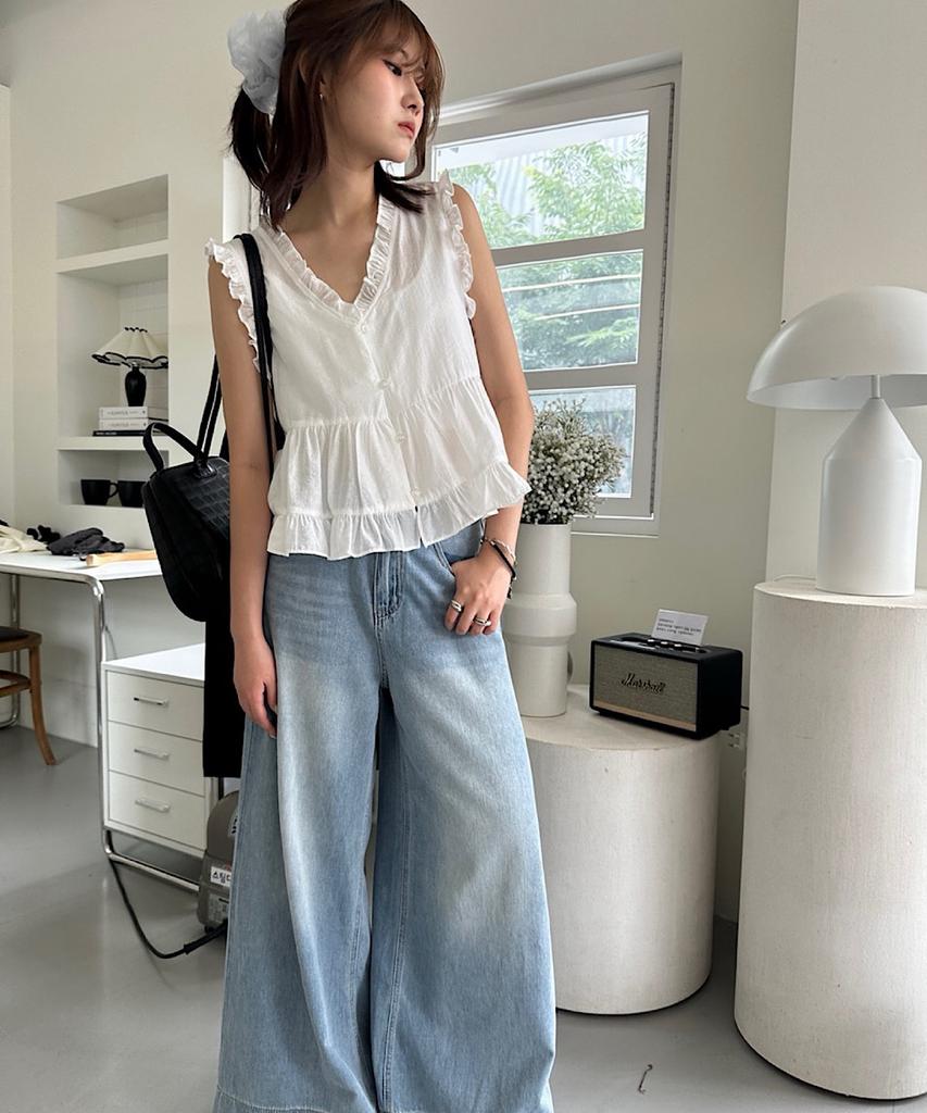 APOEM Frill Blouse - 2 Colors