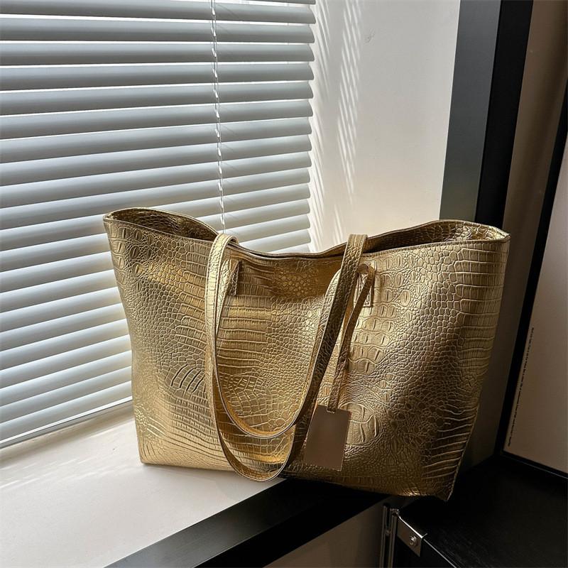 Stylish Korean Casual Tote Bag For Women With Trendy New Design And Spacious Interior